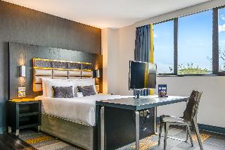 Roomzzz Chester City fotoÄŸrafÄ±