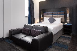 Roomzzz Chester City fotoÄŸrafÄ±