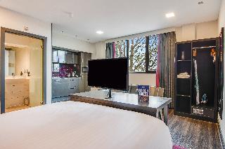 Roomzzz Chester City fotoÄŸrafÄ±