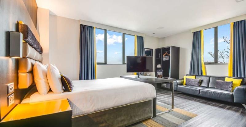 Roomzzz Chester City - Oda