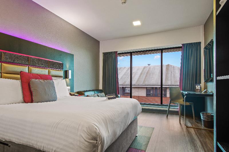 Roomzzz Nottingham - Oda