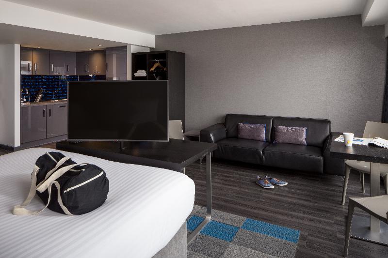 Roomzzz Nottingham - Oda