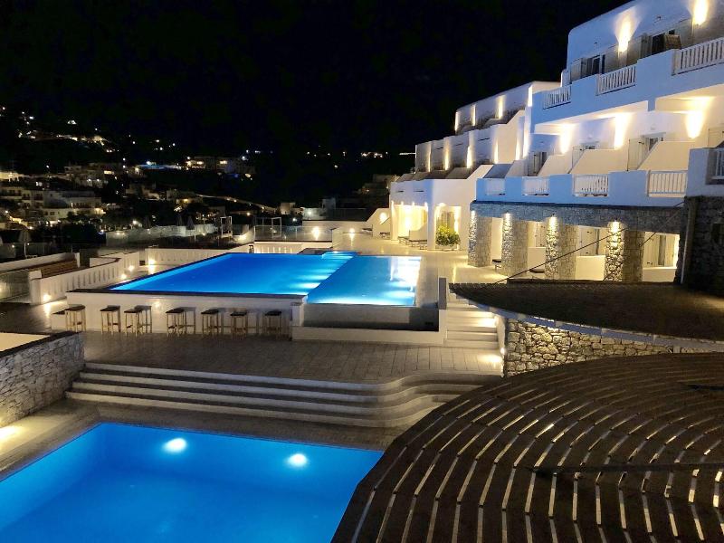 The George Hotel - Havuz