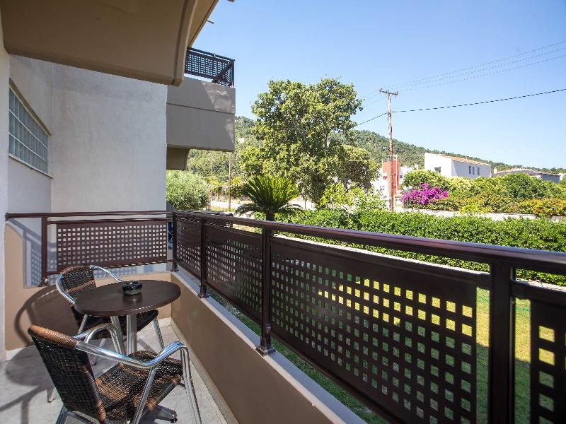 Santa Helena Hotel - Oda