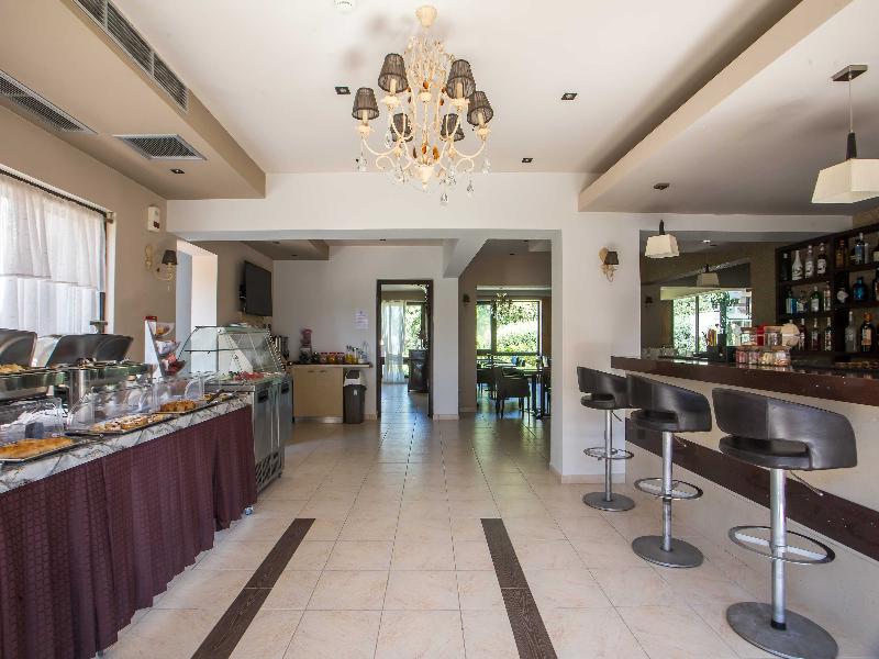 Santa Helena Hotel - Restoran