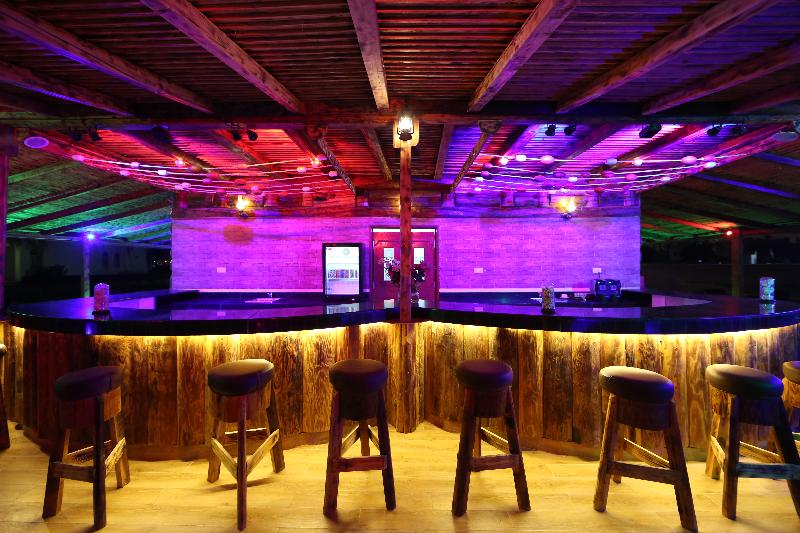Samharam Tourist Village - Bar