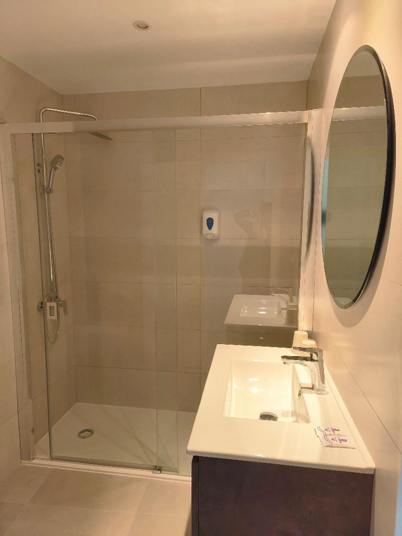 Hotel Mediterraneo by Croma - Oda