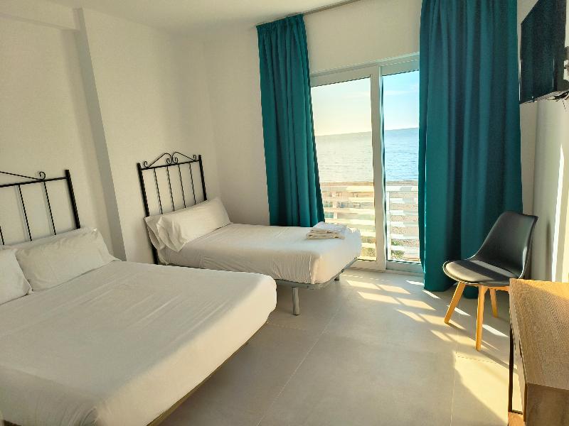 Hotel Mediterraneo by Croma - Oda