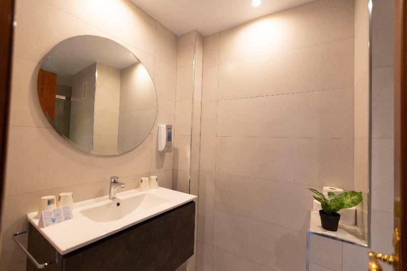 Hotel Mediterraneo by Croma - Oda