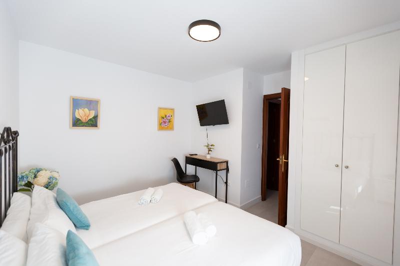 Hotel Mediterraneo by Croma - Oda