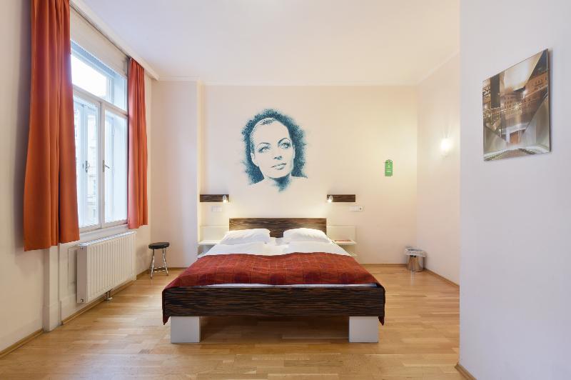 DaunTown Rooms Hotel Pension Self check in - Oda