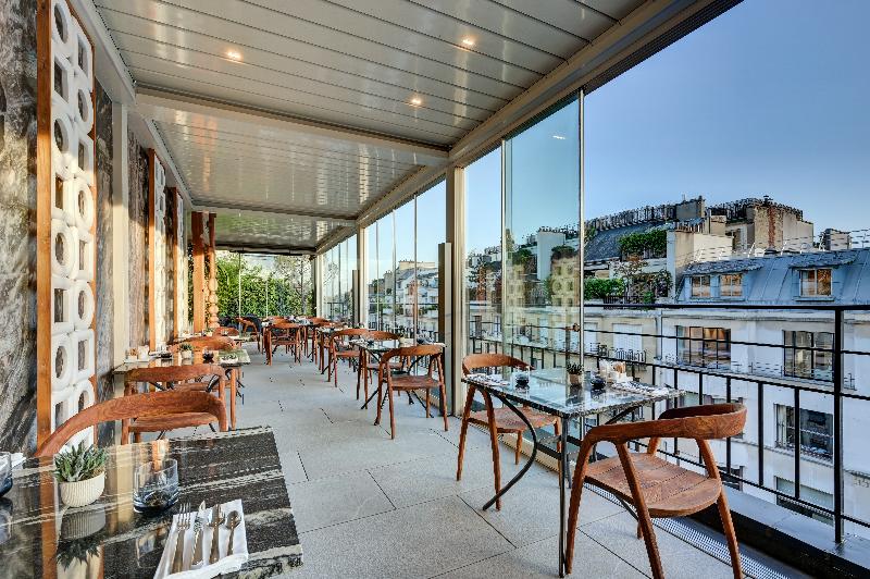 The One Alma Paris - Teras
