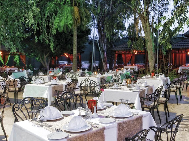 Dobedan World Palace Ex Alva Donna - Restoran