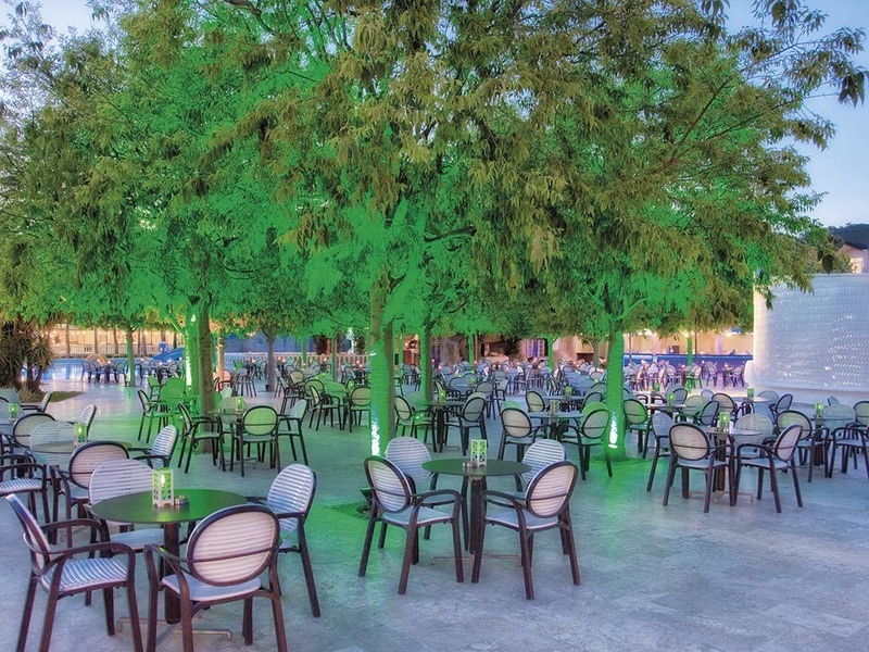 Dobedan World Palace Ex Alva Donna - Teras