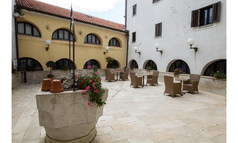 Hotel Kastel - Teras