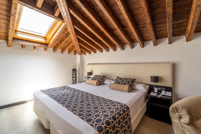 Hotel Soho Boutique Malaga - Oda