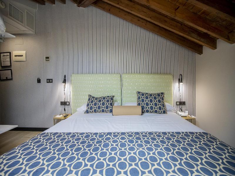 Hotel Soho Boutique Malaga - Oda