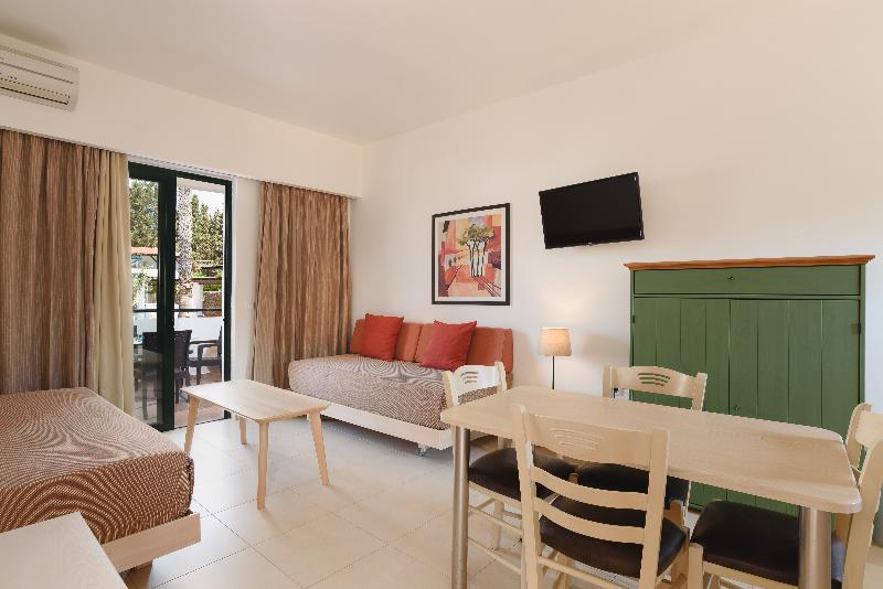 Pefkos Village Resort - Oda