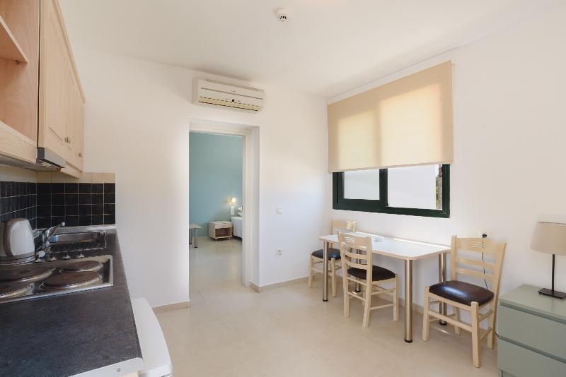 Pefkos Village Resort - Oda