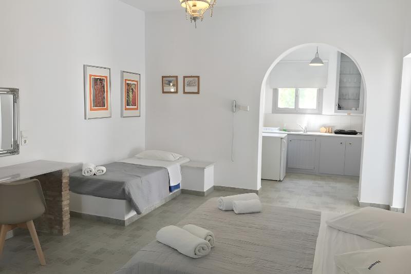 Naoussa Hotel - Oda
