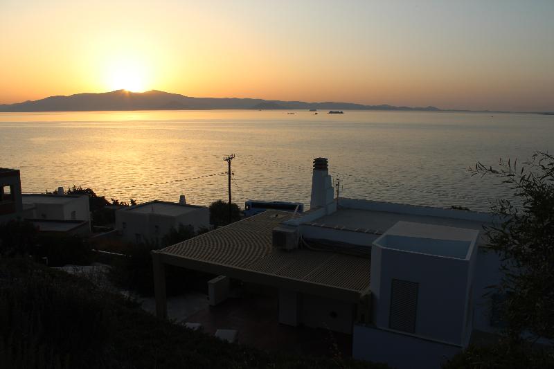 Villa Paradise - Genel