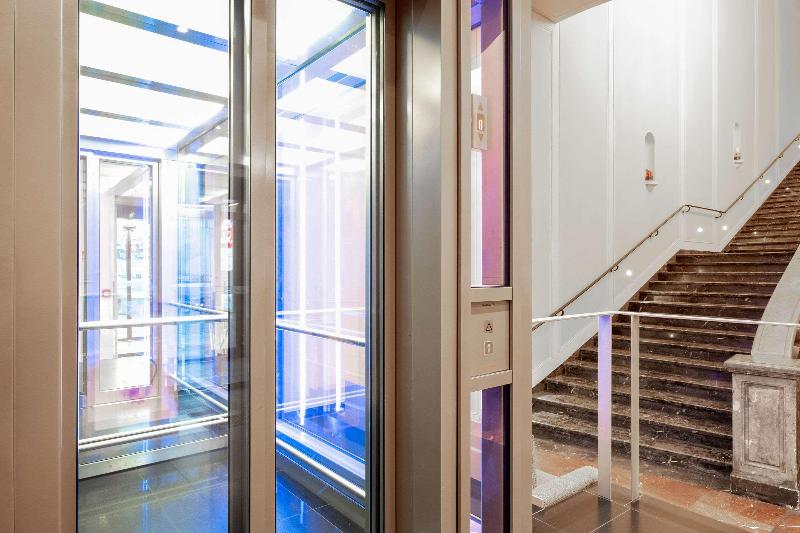 Star G Hotel Premium Dresden Altmarkt - Lobi