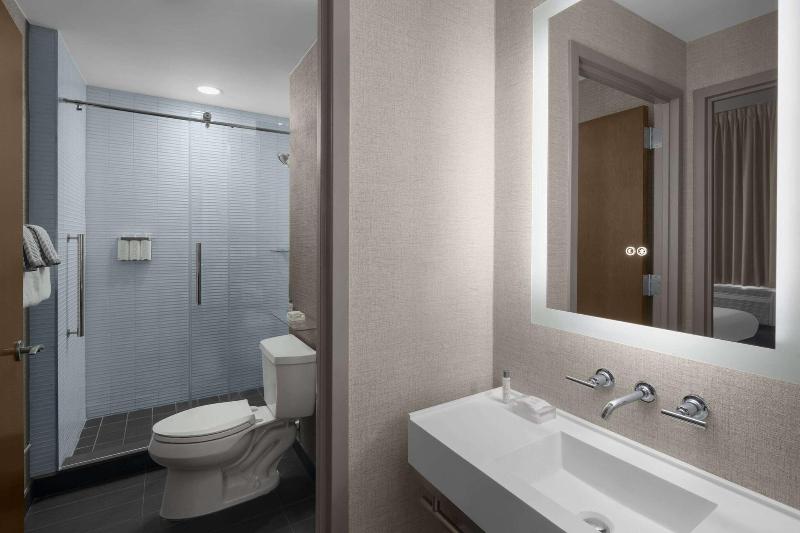 Cambria Suites Chelsea - Oda
