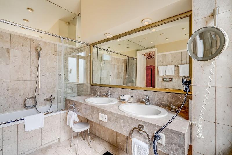 Grand Hotel National Luzern - Oda