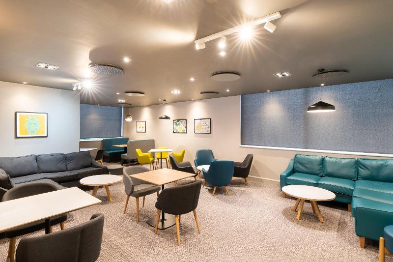 Holiday Inn Southampton Eastleigh M3 J13 - Lobi