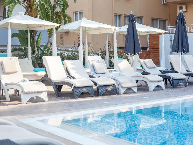 Sunny Days Hotel - Havuz