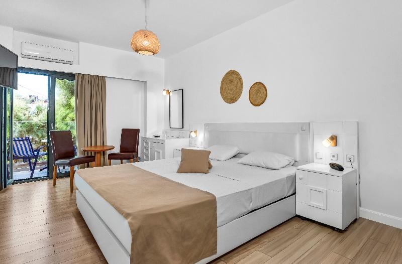 Sunset Beach Hotel - Oda
