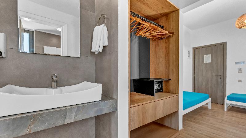 Sunset Beach Hotel - Oda