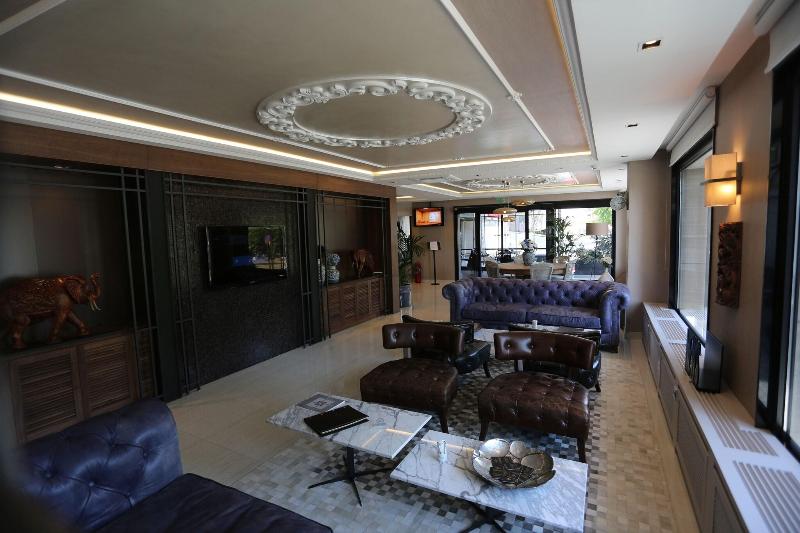 Ksuites Hotel - Lobi