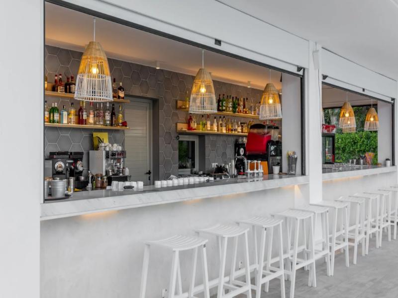 Olympios Zeus - Bar