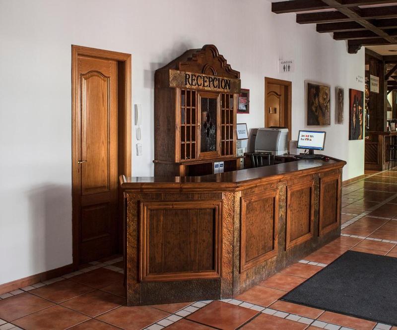 Hotel Asador Albenzaire - Lobi