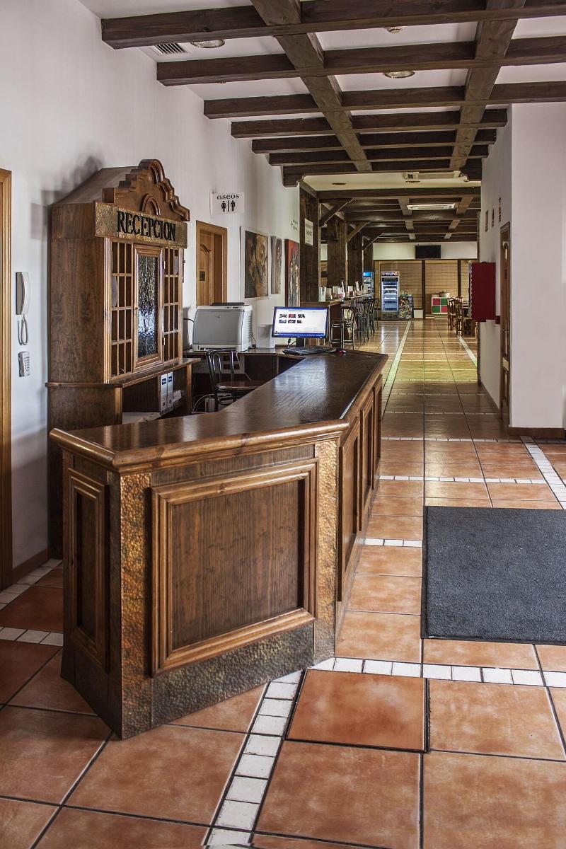Hotel Asador Albenzaire - Lobi