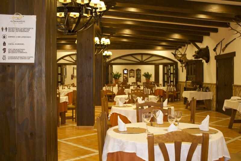 Hotel Asador Albenzaire - Restoran