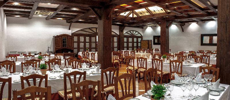 Hotel Asador Albenzaire - Restoran