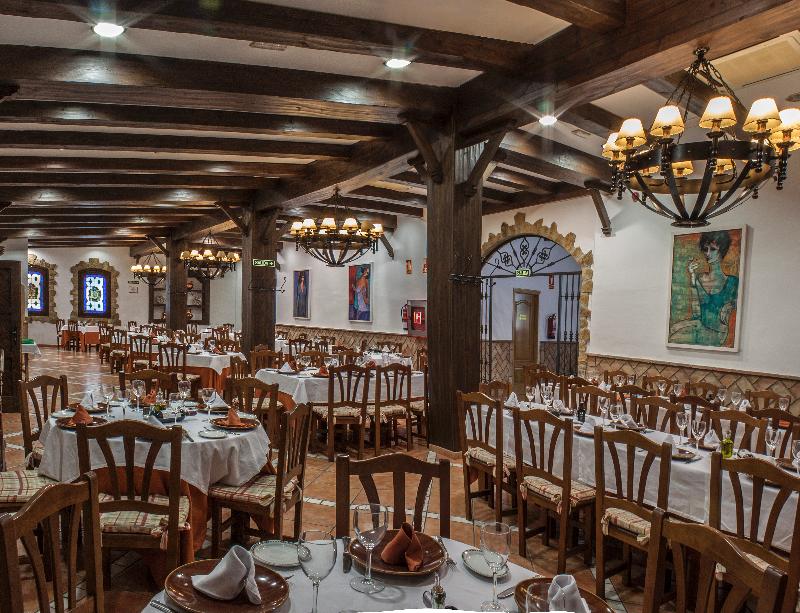 Hotel Asador Albenzaire - Restoran