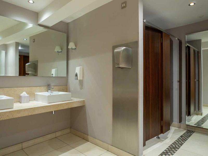 Hotel Wrexham - Genel