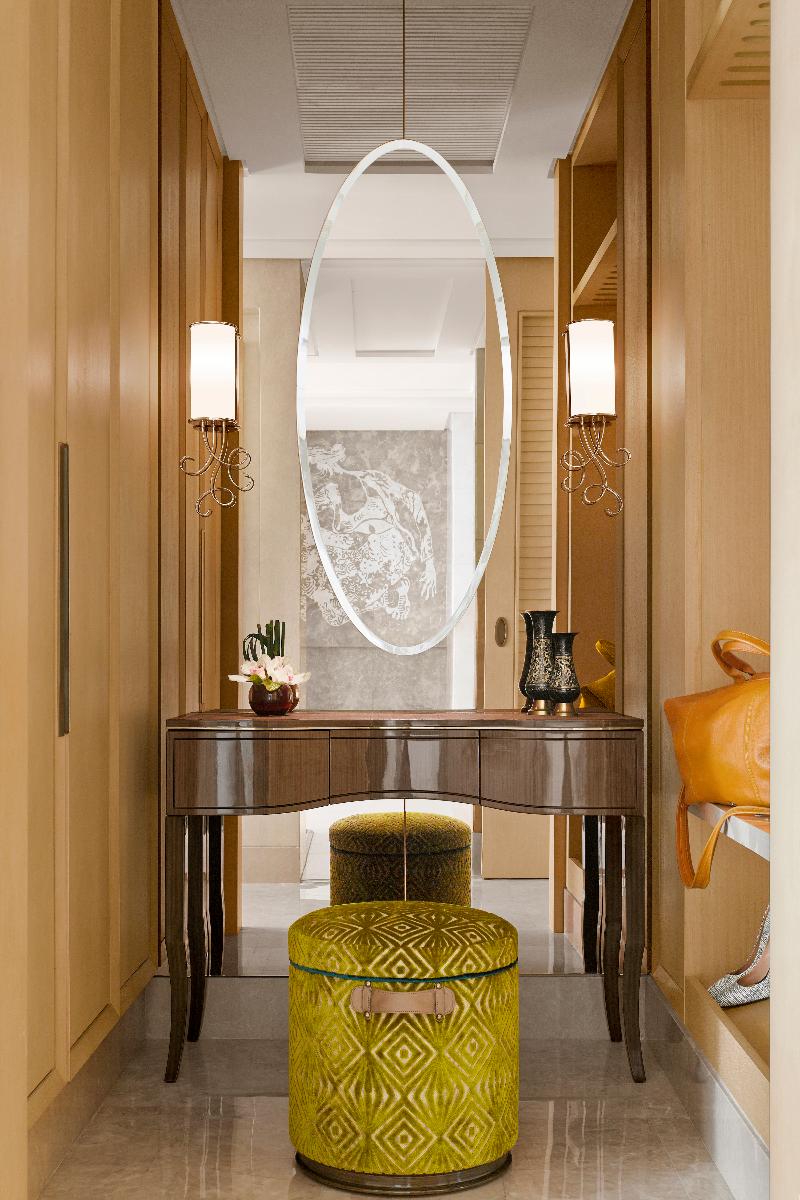 Raffles Jakarta - Oda