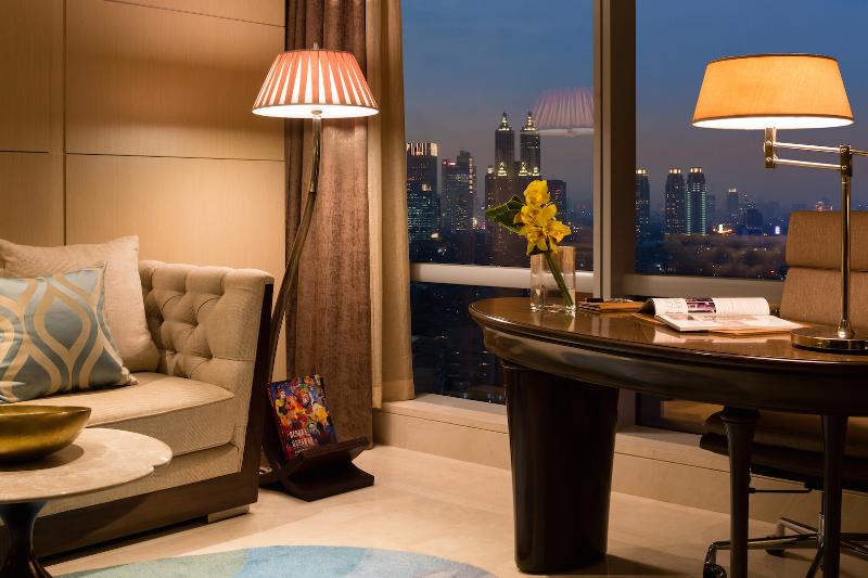 Raffles Jakarta - Oda