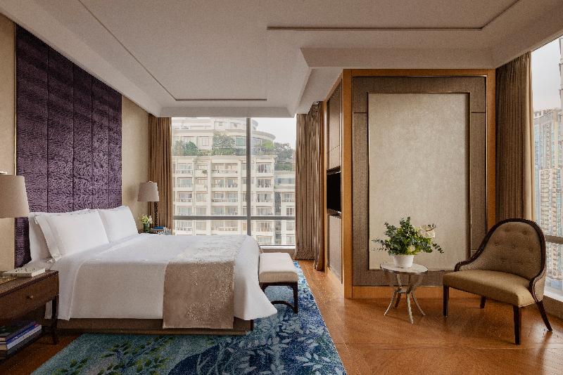 Raffles Jakarta - Oda
