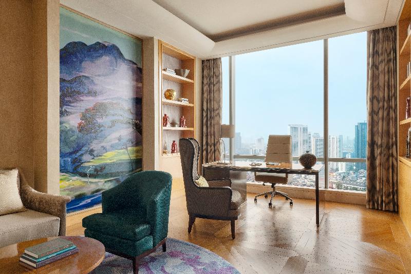 Raffles Jakarta - Oda