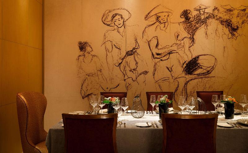 Raffles Jakarta - Restoran