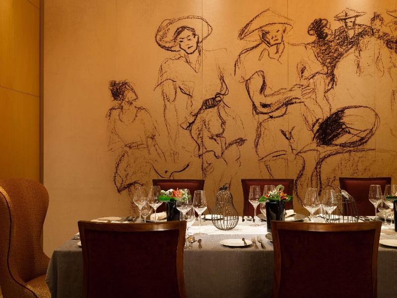 Raffles Jakarta - Restoran