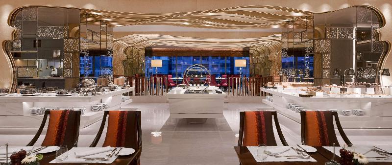 Raffles Jakarta - Restoran