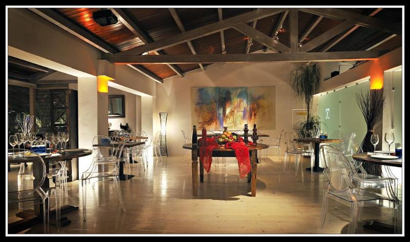 Ianos Hotel - Genel