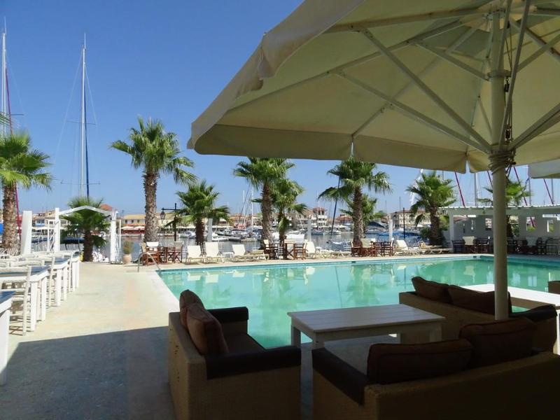 Ianos Hotel - Genel