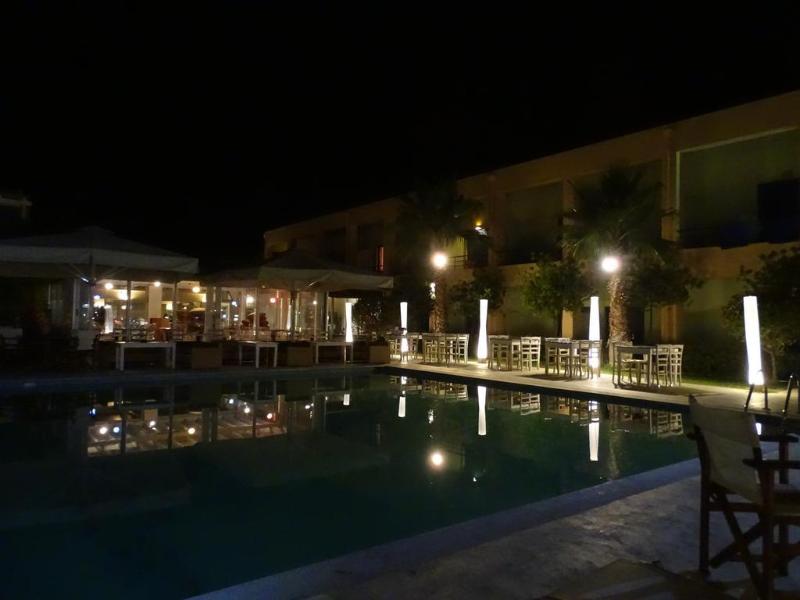 Ianos Hotel - Genel